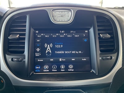 2022 Chrysler 300 Touring AWD