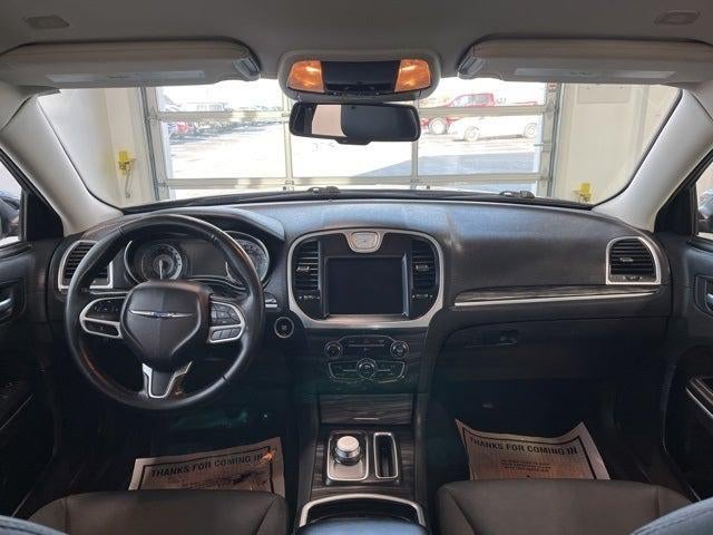 2022 Chrysler 300 Touring AWD