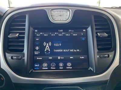 2022 Chrysler 300 Touring AWD