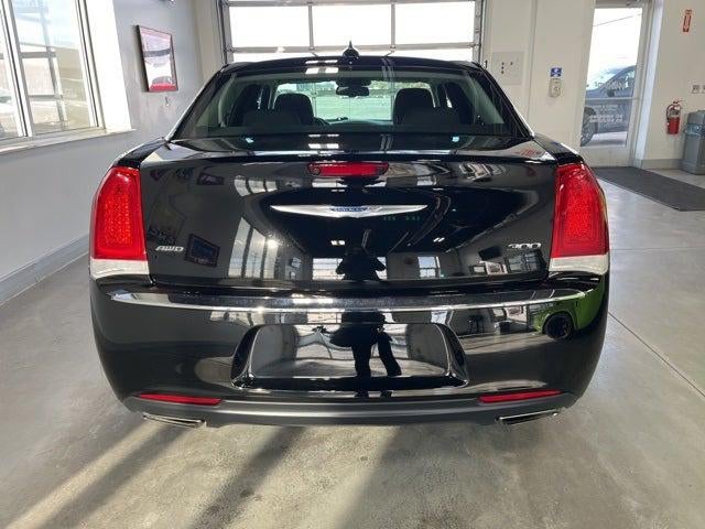 2022 Chrysler 300 Touring AWD