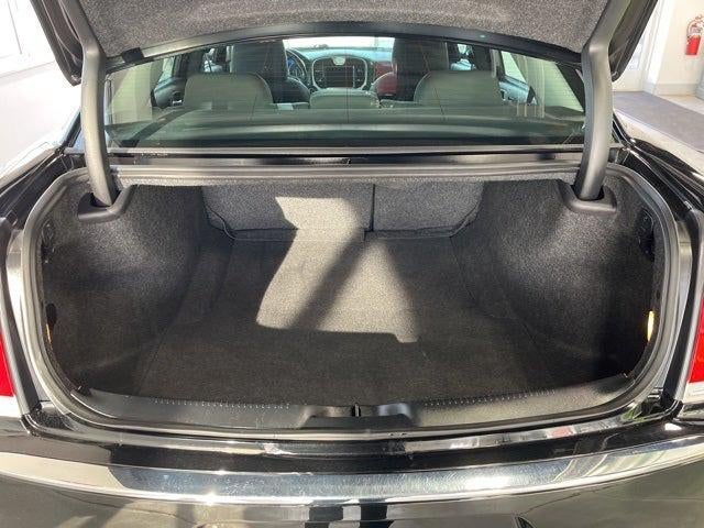 2022 Chrysler 300 Touring AWD