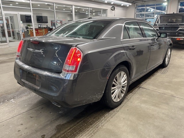 2014 Chrysler 300 Base