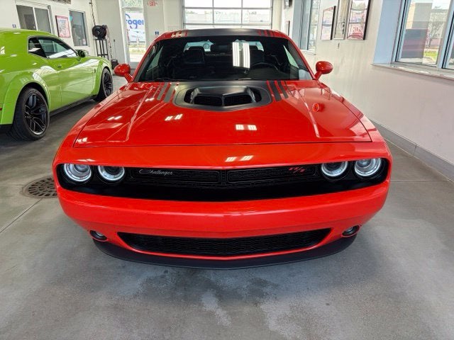 2016 Dodge Challenger R/T Shaker