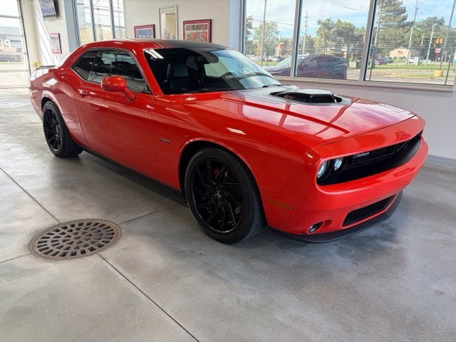2016 Dodge Challenger R/T Shaker