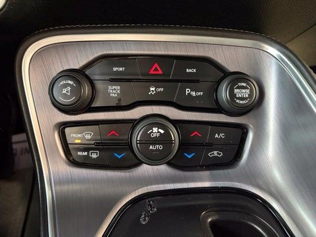 2016 Dodge Challenger R/T Shaker