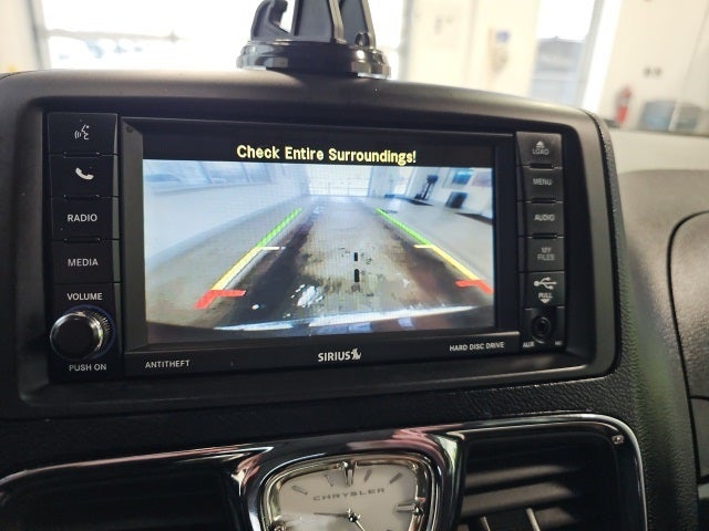 2012 Chrysler Town & Country Touring