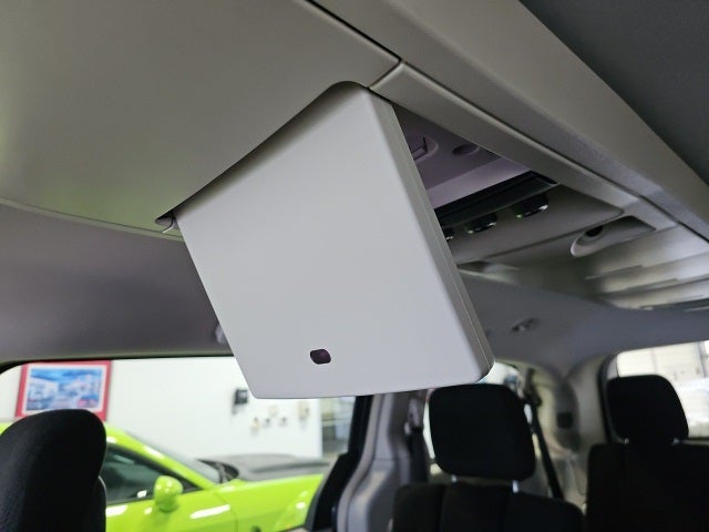 2012 Chrysler Town & Country Touring