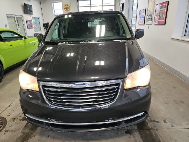 2012 Chrysler Town & Country Touring