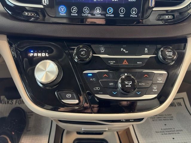 2017 Chrysler Pacifica Touring L