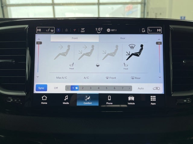 2025 Chrysler Pacifica Select