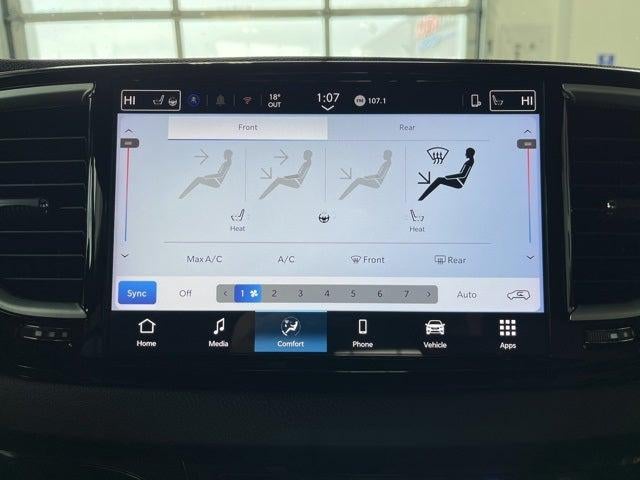 2025 Chrysler Pacifica Select