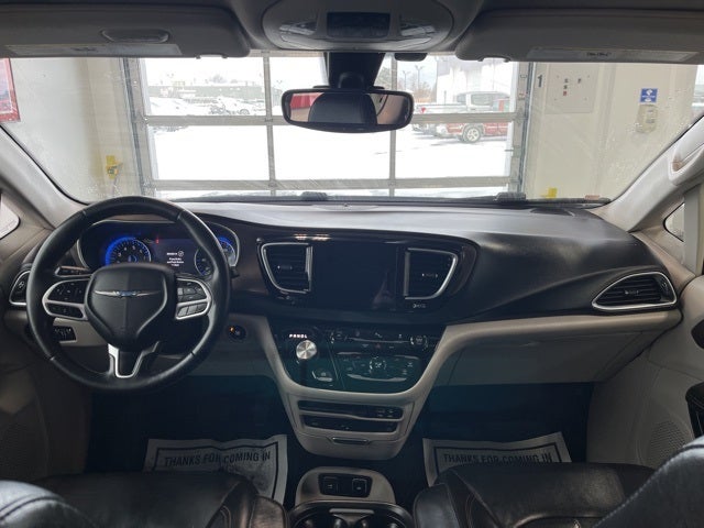 2017 Chrysler Pacifica Touring-L Plus