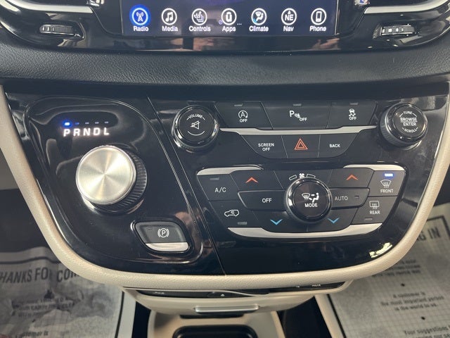 2017 Chrysler Pacifica Touring-L Plus