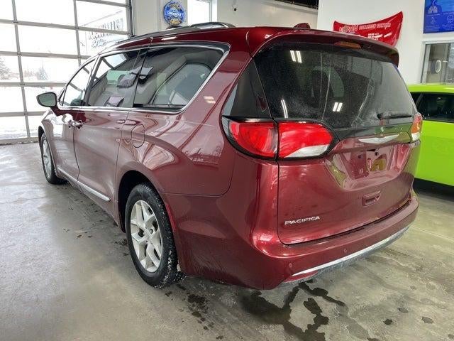 2017 Chrysler Pacifica Touring-L Plus