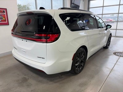 2025 Chrysler Pacifica Limited