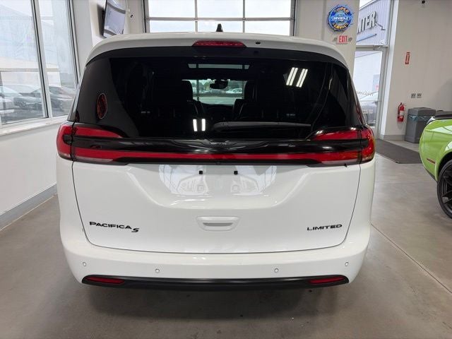 2025 Chrysler Pacifica Limited