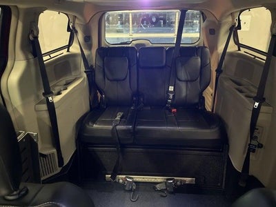 2014 Chrysler Town & Country Limited