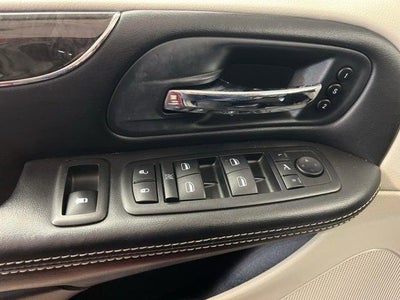 2014 Chrysler Town & Country Limited