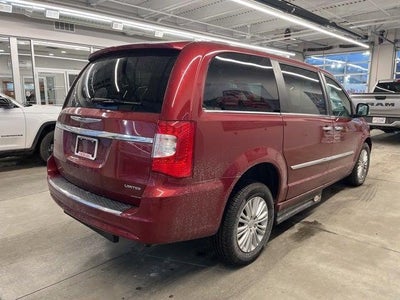 2014 Chrysler Town & Country Limited
