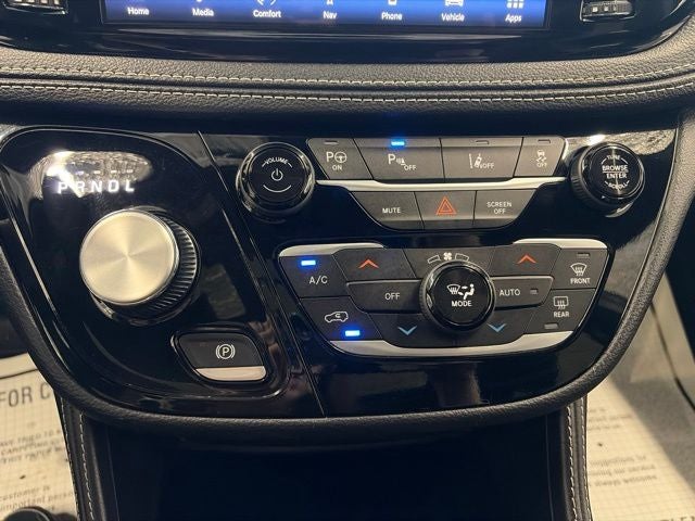 2024 Chrysler Pacifica Hybrid Premium S Appearance Pkg