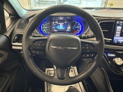 2024 Chrysler Pacifica Hybrid Premium S Appearance Pkg