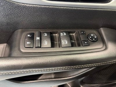 2024 Chrysler Pacifica Hybrid S Appearance Pkg