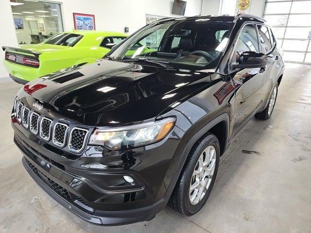 2024 Jeep Compass Latitude Lux FWD
