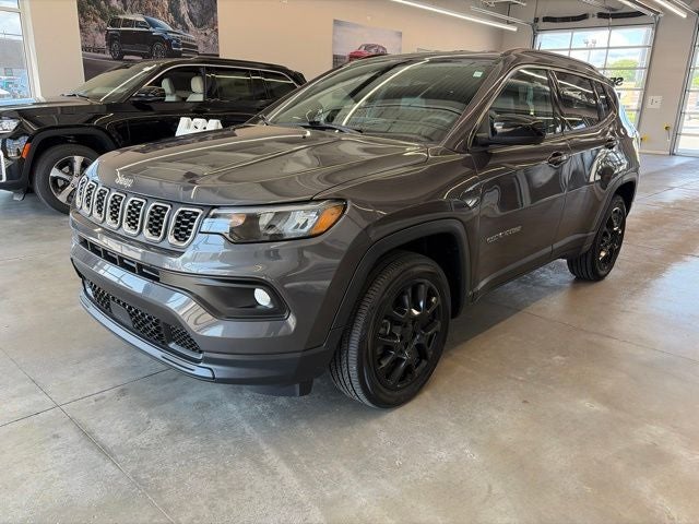 2024 Jeep Compass Latitude Lux FWD