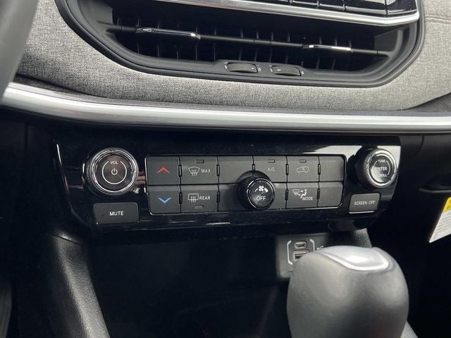 2024 Jeep Compass Latitude Lux FWD
