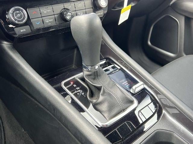 2024 Jeep Compass Latitude Lux FWD