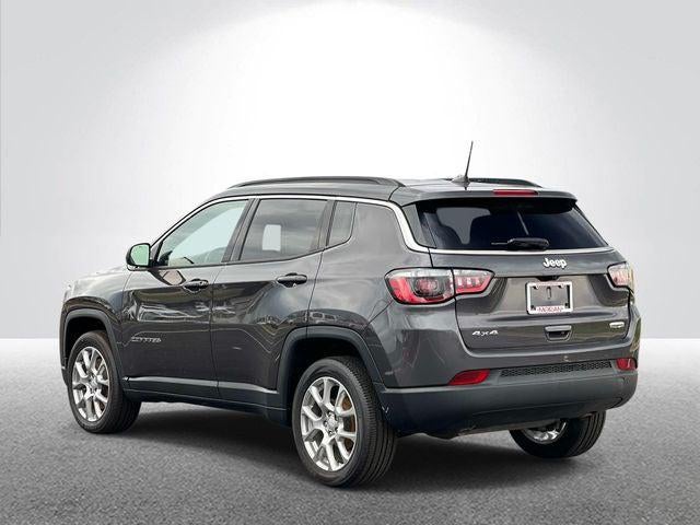 2024 Jeep Compass Latitude Lux FWD