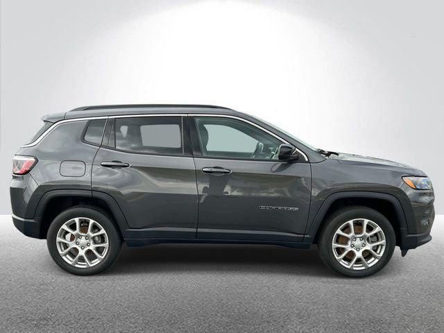2024 Jeep Compass Latitude Lux FWD