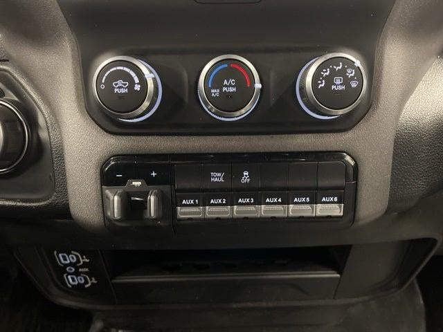 2022 RAM 2500 Tradesman Regular Cab 4x4 8' Box