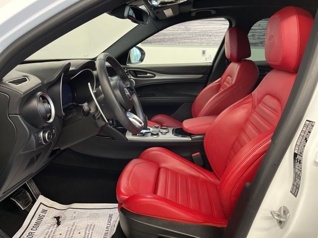 2024 Alfa Romeo Stelvio Veloce AWD