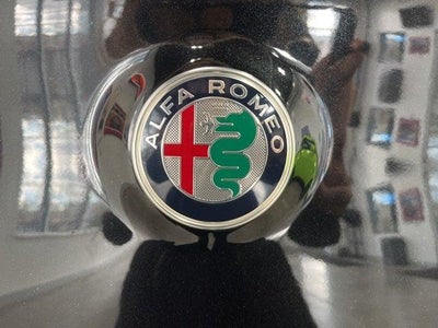 2022 Alfa Romeo Stelvio Ti AWD