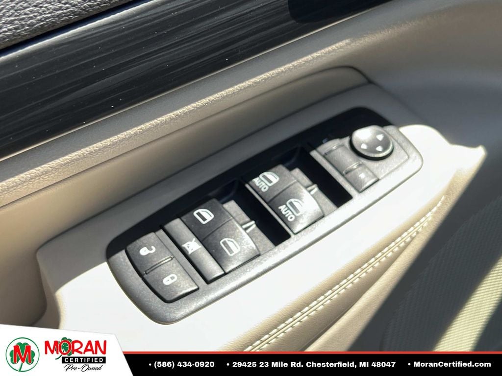 2019 Jeep Grand Cherokee Laredo E