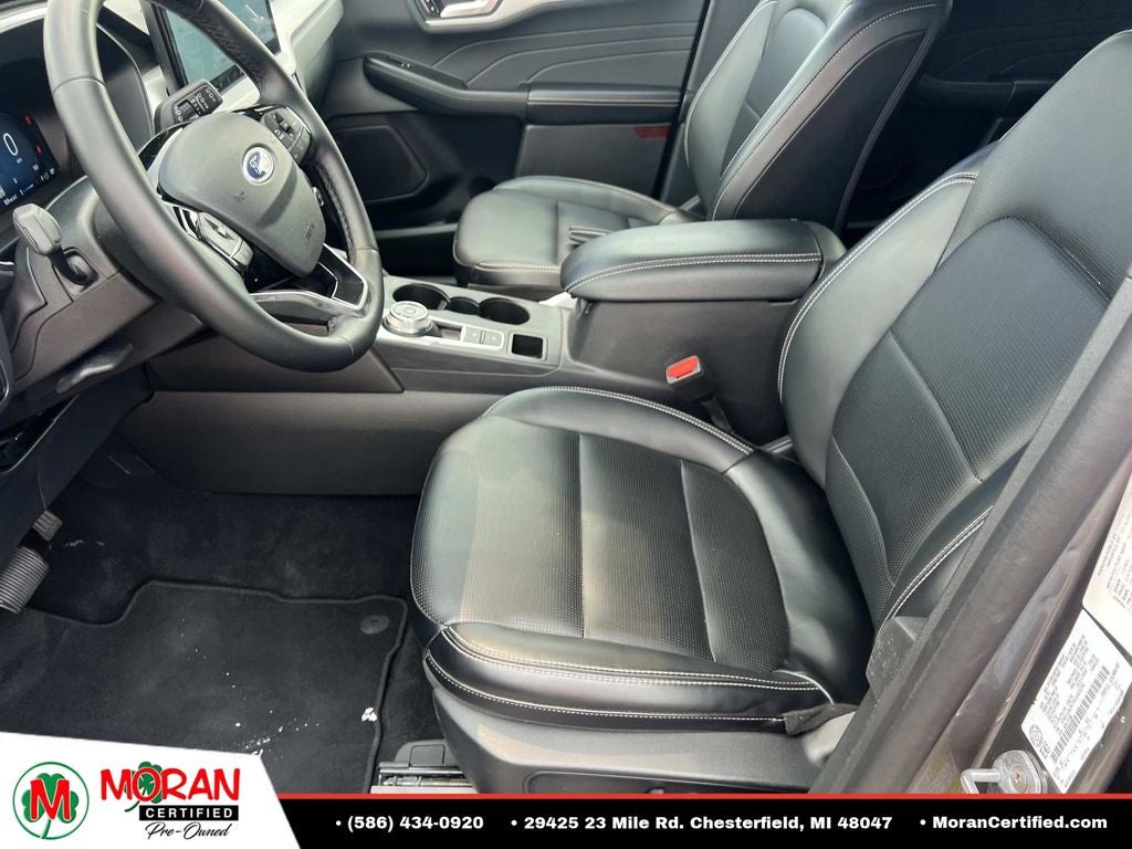 2025 Ford Escape Platinum