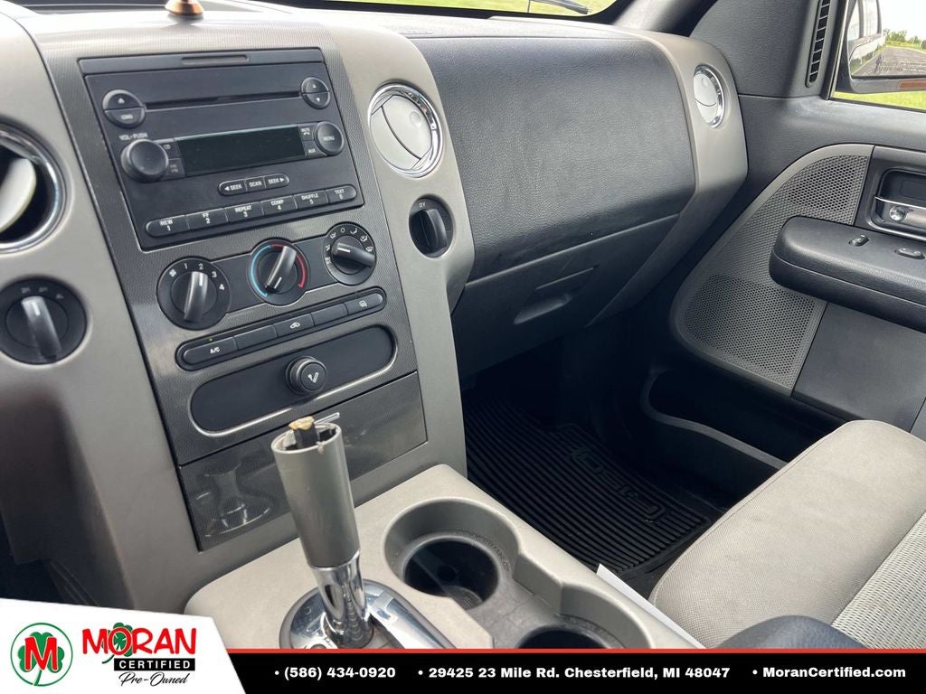 2004 Ford F-150 XLT