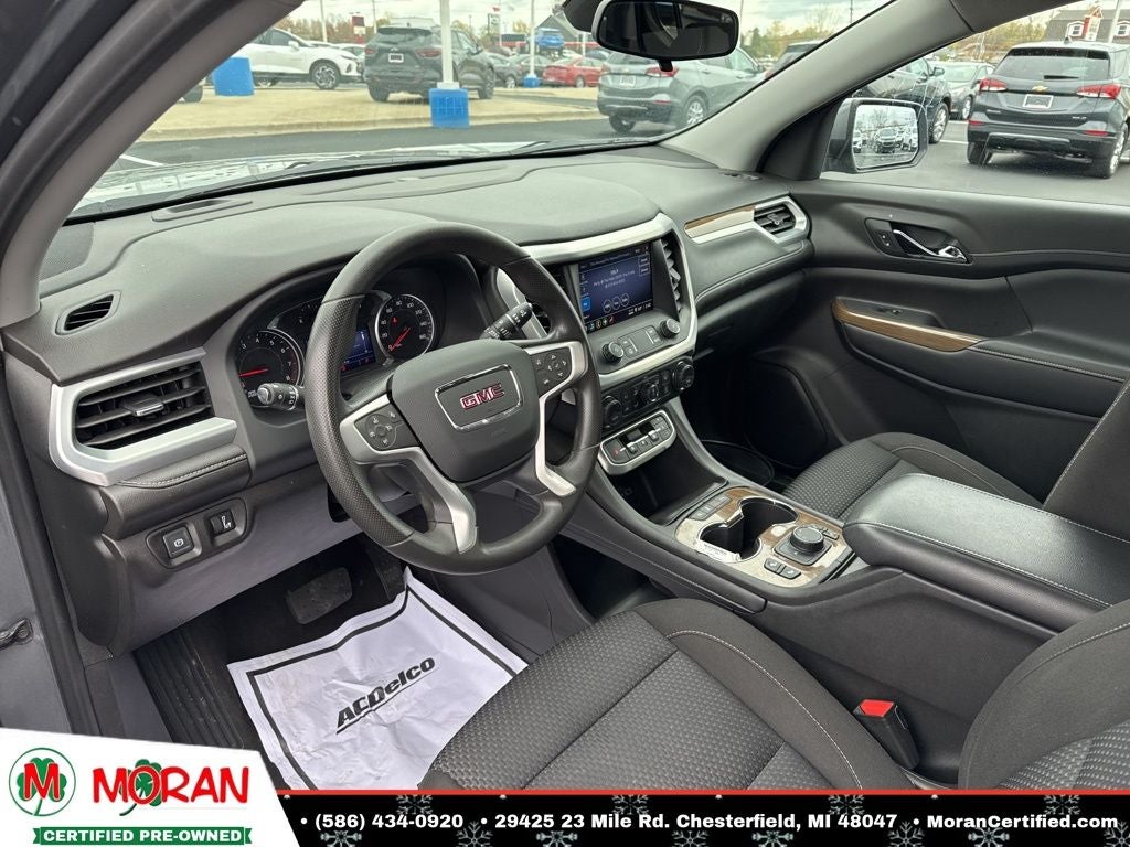 2022 GMC Acadia SLE
