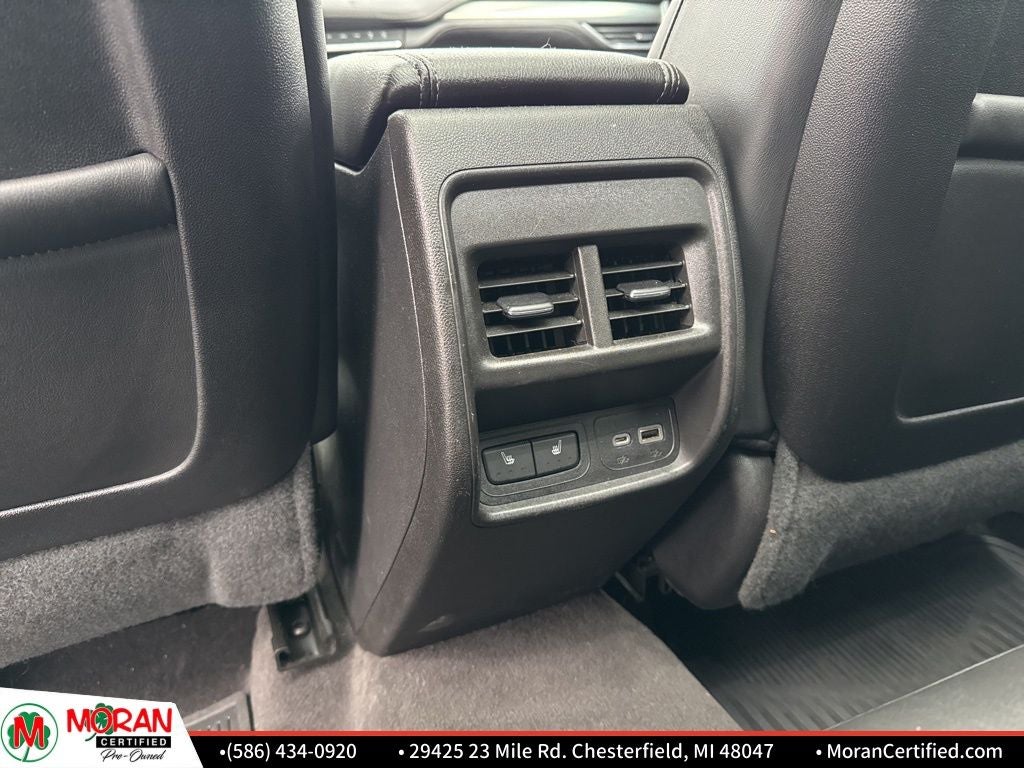 2020 Cadillac XT4 Premium Luxury