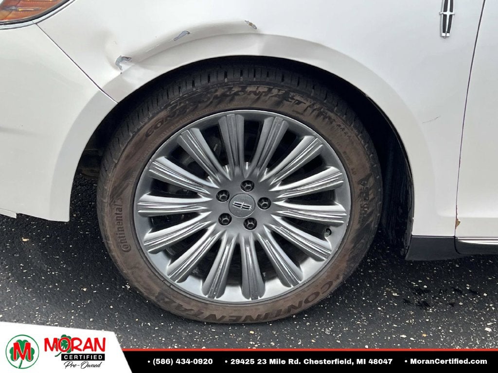 2015 Lincoln MKS Base