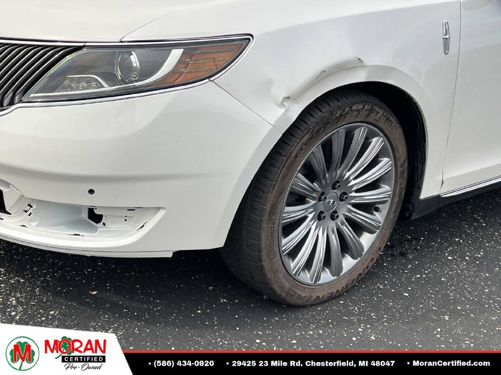 2015 Lincoln MKS Base