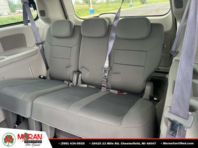 2009 Chrysler Town & Country LX