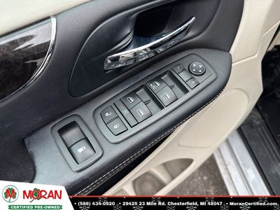 2013 Chrysler Town & Country Touring