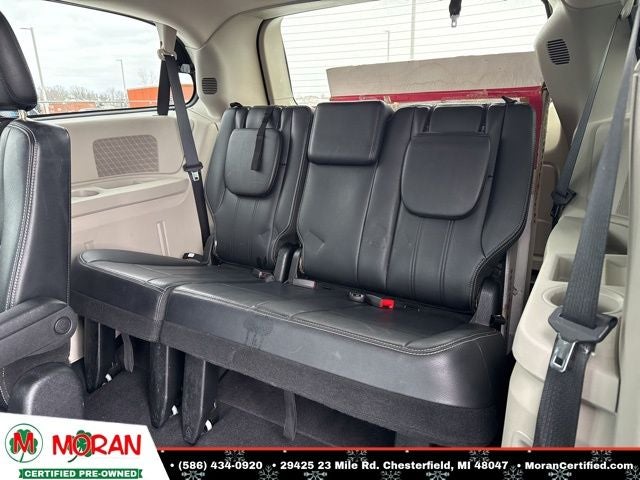 2013 Chrysler Town & Country Touring