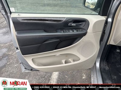 2013 Chrysler Town & Country Touring