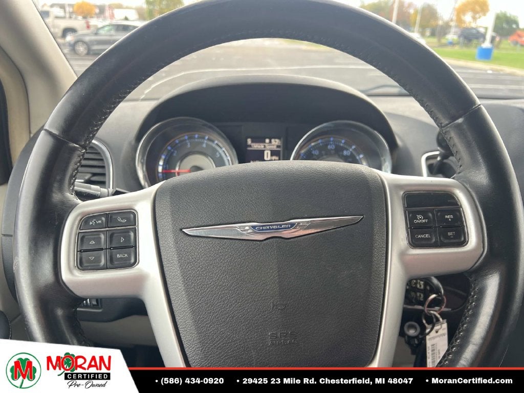 2014 Chrysler Town & Country Touring-L