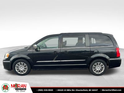 2014 Chrysler Town & Country Touring-L