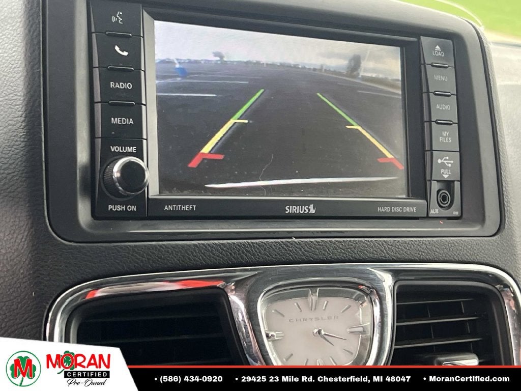2014 Chrysler Town & Country Touring-L