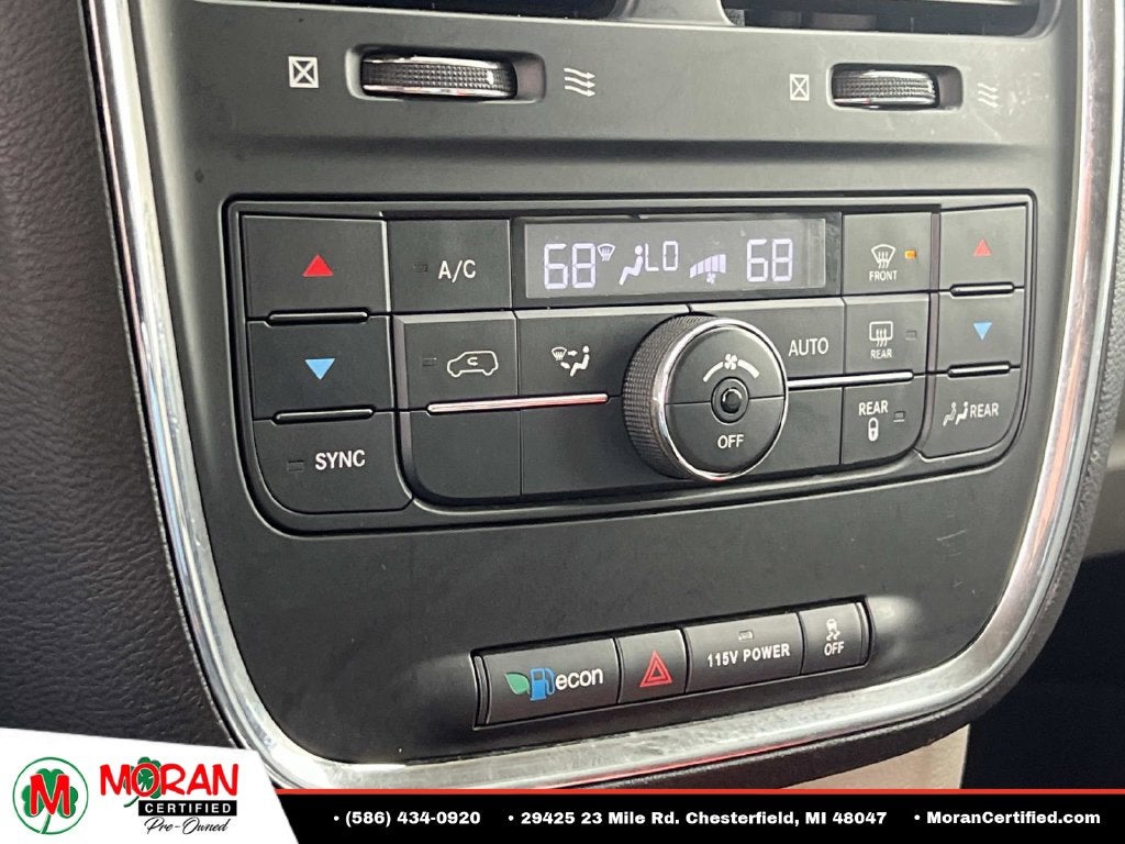 2014 Chrysler Town & Country Touring-L